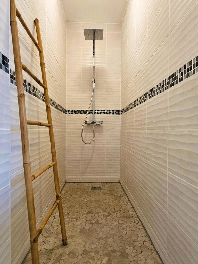 Charme Du Nord 2 Apartment Sainte Clotilde Bagian luar foto